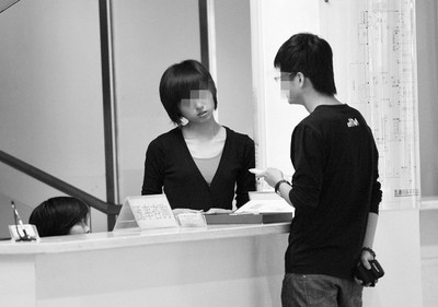 警惕低价诱惑 五通客运码头与东渡邮轮中心周边“400元苹果手机”骗局剖析